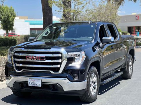 Used 2020 GMC Sierra 1500 SLE w/ SLE Value Package AWD/4WD image 19