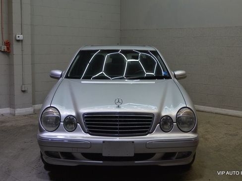 Used 2002 Mercedes-Benz E 320 Sedan image 7
