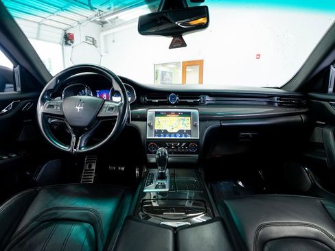 Used 2014 Maserati Quattroporte GTS RWD image 49