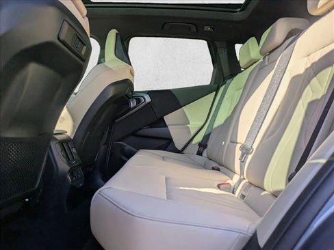 Used 2026 BMW X3 xDrive30 w/ Premium Package image 17