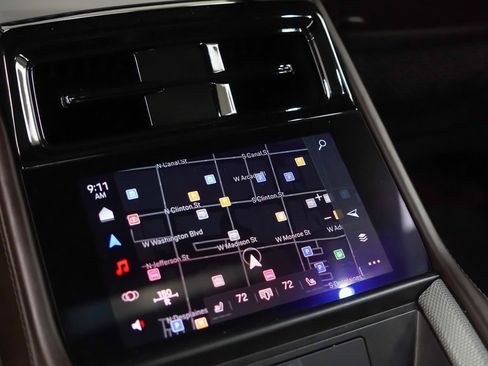 Certified 2024 Porsche Panamera 4 image 21