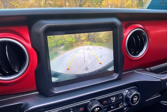 Used 2020 Jeep Wrangler Unlimited Rubicon AWD/4WD image 14
