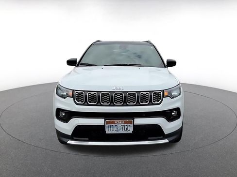 Used 2025 Jeep Compass Limited AWD/4WD image 4