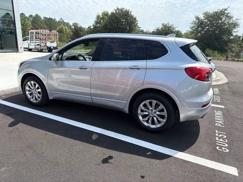 Used 2018 Buick Envision Essence FWD image 10