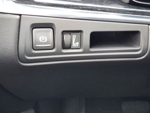 Certified 2025 Cadillac XT5 Premium Luxury image 23