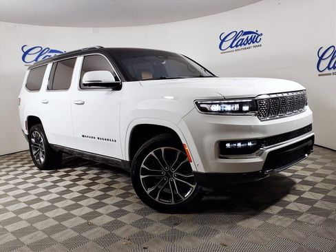 Used 2022 Jeep Grand Wagoneer Series III w/ Rear Seat Video Group 1 image 1