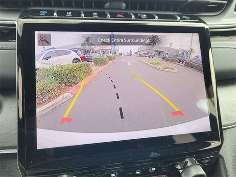 New 2023 Jeep Grand Cherokee Overland w/ Luxury Tech Group IV image 10