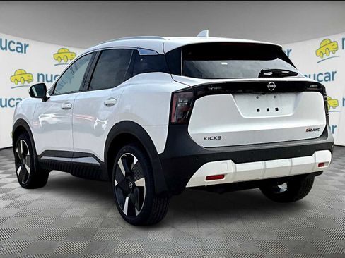 New 2025 Nissan Kicks SR image 5