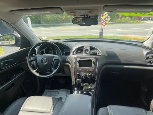 Used 2017 Buick Enclave Premium FWD image 19