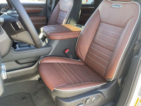 New 2026 GMC Sierra 2500 Denali Ultimate image 19