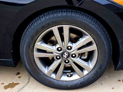 Used 2018 Hyundai Elantra SEL image 7