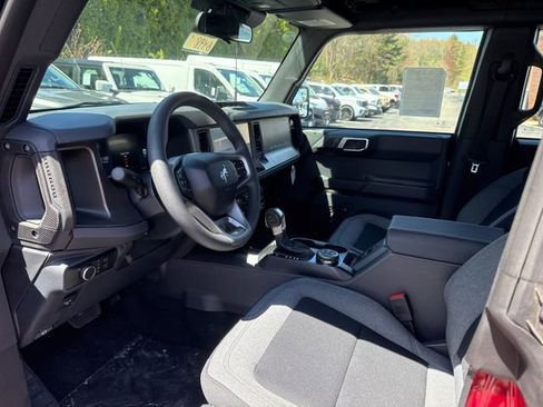 New 2025 Ford Bronco 4-Door w/ Sasquatch Package AWD/4WD image 9