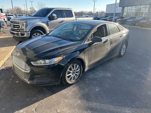Used 2016 Ford Fusion S image 2