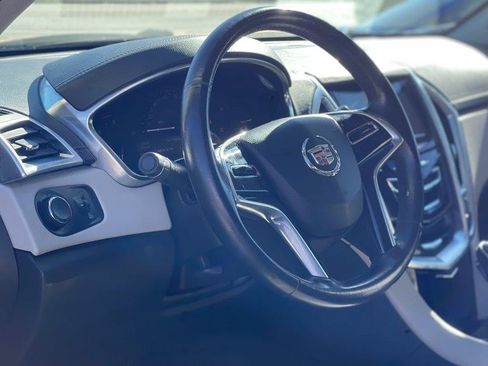 Used 2015 Cadillac SRX Luxury FWD image 8