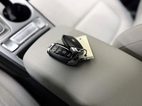 Used 2023 Hyundai Kona SE image 24