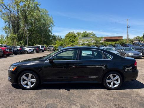 Used 2012 Volkswagen Passat 2.5 SE FWD image 8
