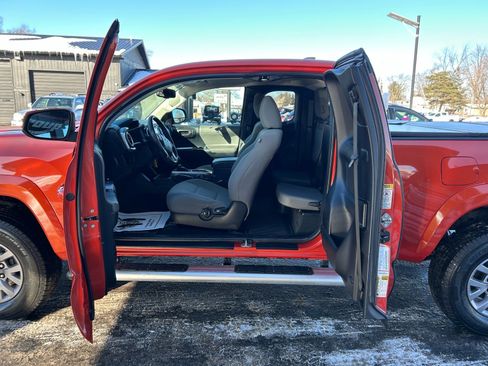 Used 2016 Toyota Tacoma SR5 image 21