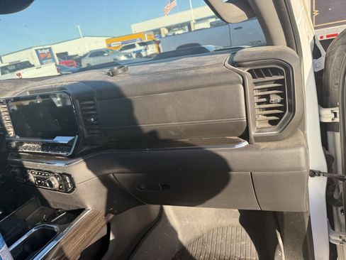 Used 2024 Chevrolet Silverado 1500 LT Trail Boss w/ Protection Package image 19