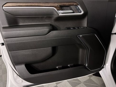 Used 2024 GMC Sierra 1500 SLE image 24