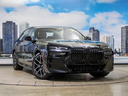 New 2025 BMW 740i xDrive w/ Premium Package