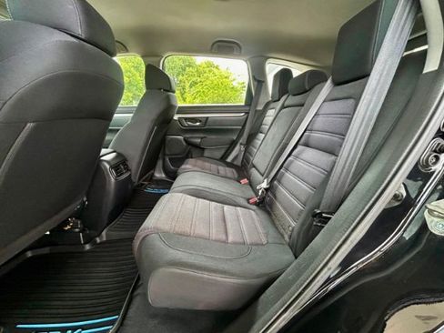 Used 2018 Honda CR-V LX image 7