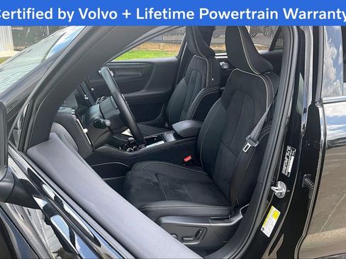 Used 2023 Volvo C40 P8 Recharge Plus image 32