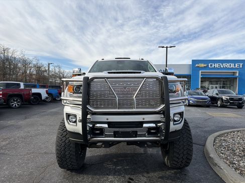 Used 2019 GMC Sierra 2500 Denali w/ Duramax Plus Package image 2