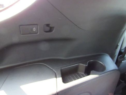 Used 2025 GMC Yukon XL AT4 Ultimate AWD/4WD image 40