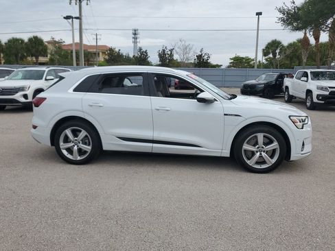 Used 2019 Audi e-tron Premium Plus AWD/4WD image 4