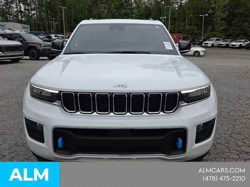 Used 2023 Jeep Grand Cherokee Overland AWD/4WD image 3