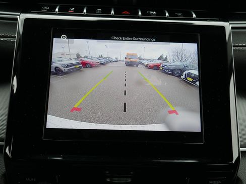 Used 2023 Jeep Grand Cherokee Laredo AWD/4WD image 27