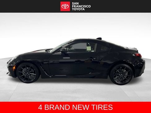 Certified 2023 Toyota GR86 Premium RWD image 2