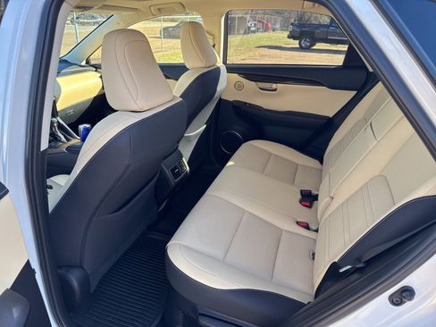 Used 2019 Lexus NX 300 FWD image 10