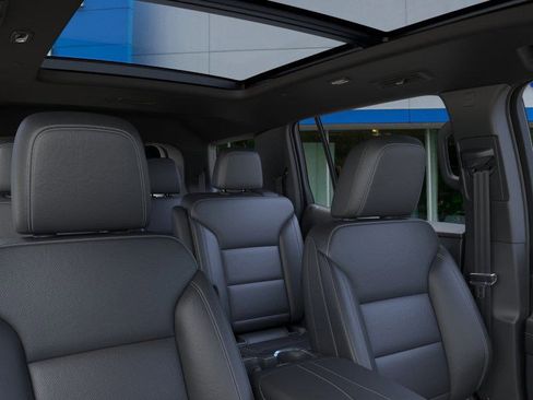 New 2026 Chevrolet Traverse LT w/ Sun and Wheel Package image 24