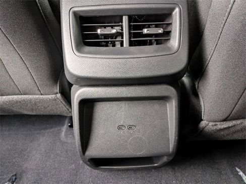 New 2026 Chevrolet Equinox EV LT image 23