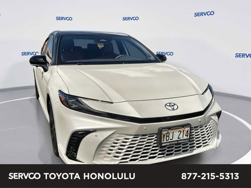 Used 2025 Toyota Camry XSE FWD image 1
