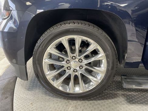 Used 2019 Chevrolet Suburban Premier w/ Premier Plus Edition image 10