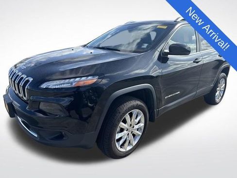 Used 2015 Jeep Cherokee Limited w/ Luxury Group AWD/4WD image 3