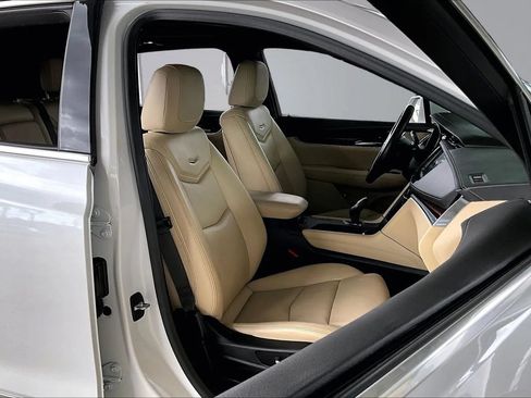 Used 2019 Cadillac XT5 Luxury FWD image 26