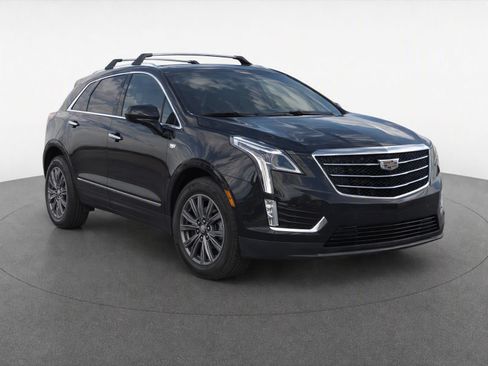 Used 2019 Cadillac XT5 Premium Luxury AWD/4WD image 2