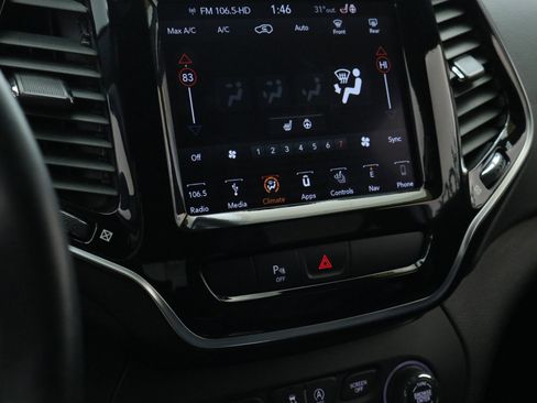 Used 2019 Jeep Cherokee High Altitude image 17