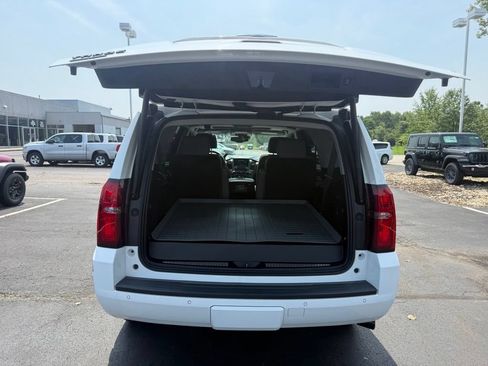 Used 2018 Chevrolet Tahoe LT w/ Luxury Package AWD/4WD image 41