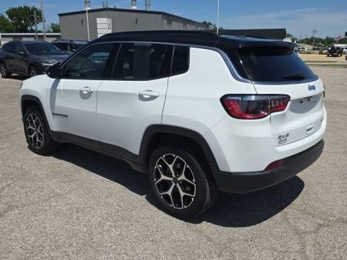 Used 2026 Jeep Compass Limited AWD/4WD image 7