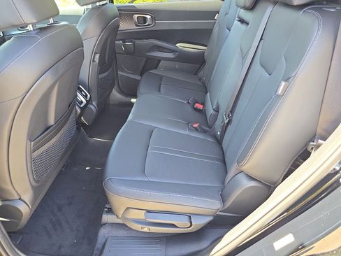 New 2026 Kia Sorento S FWD image 16