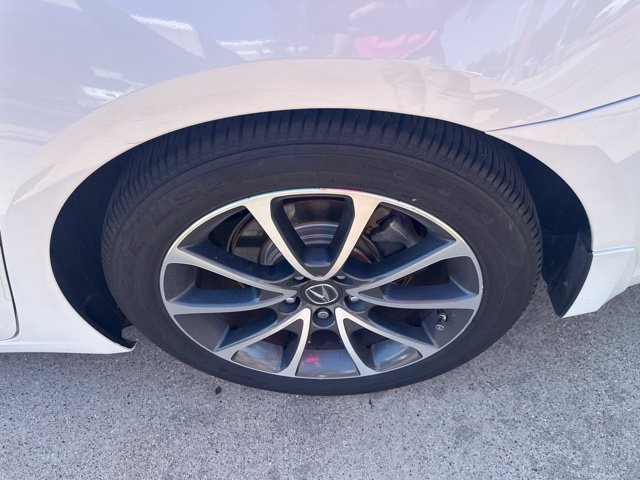 Used 2016 Acura TLX w/ Technology Package FWD image 5