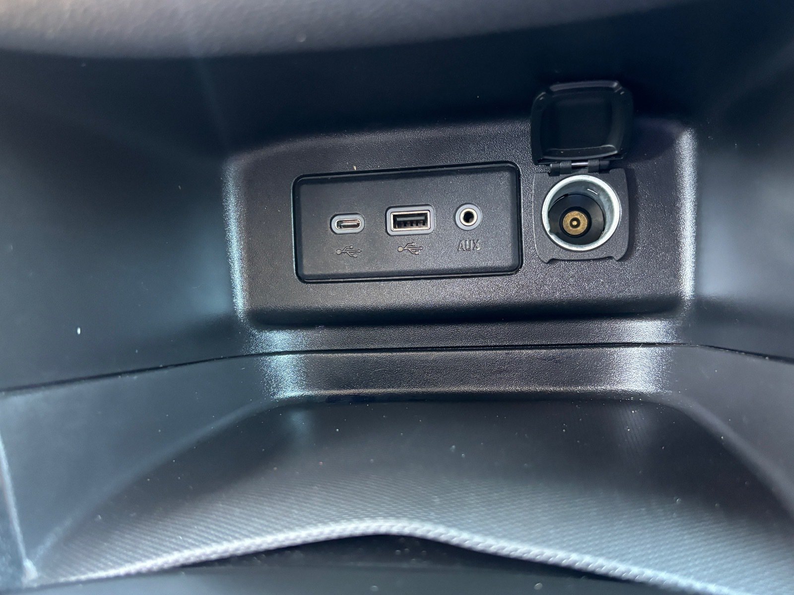 Used 2021 Chevrolet Equinox LT FWD image 15