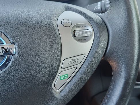 Used 2015 Nissan Leaf S w/ Charge Package FWD image 18