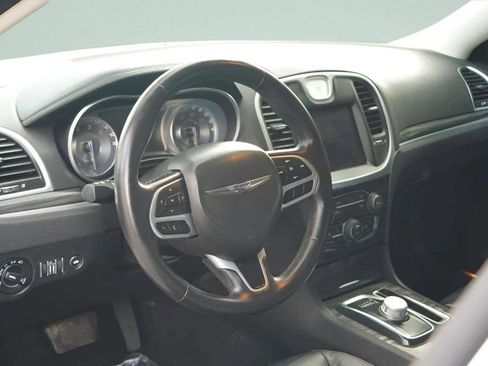 Used 2021 Chrysler 300 Touring L image 43