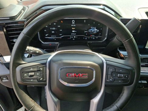 Used 2025 GMC Sierra 1500 SLT AWD/4WD image 20