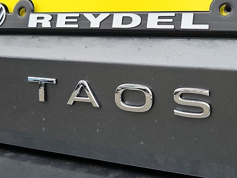 New 2026 Volkswagen Taos SEL image 20